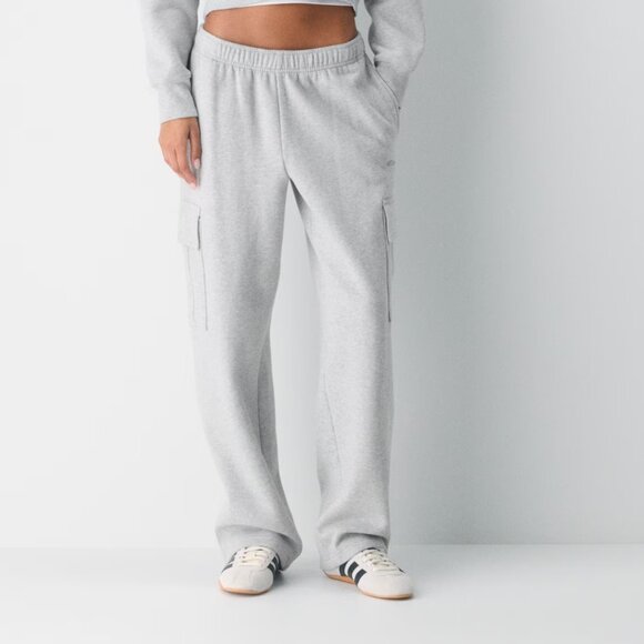 Aritzia Pants - Aritzia NWT TNA Cozy Sweatfleece Mega Cargo Sweatpant small